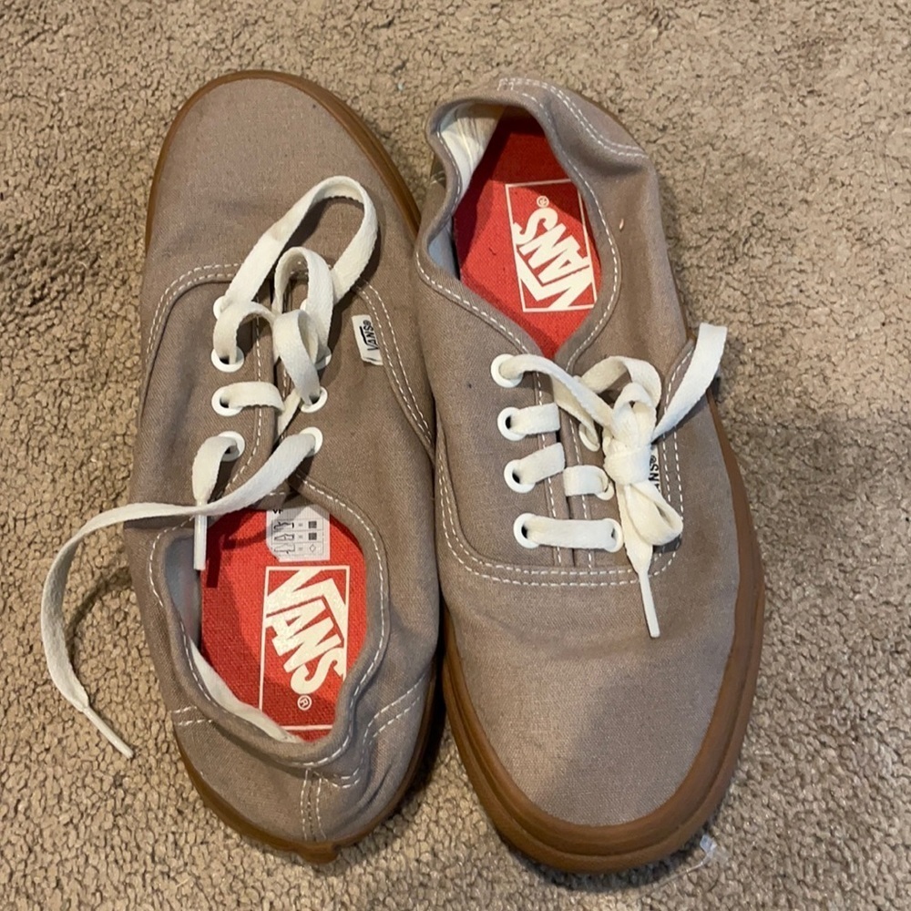 Vans never worn nwot size 5.5